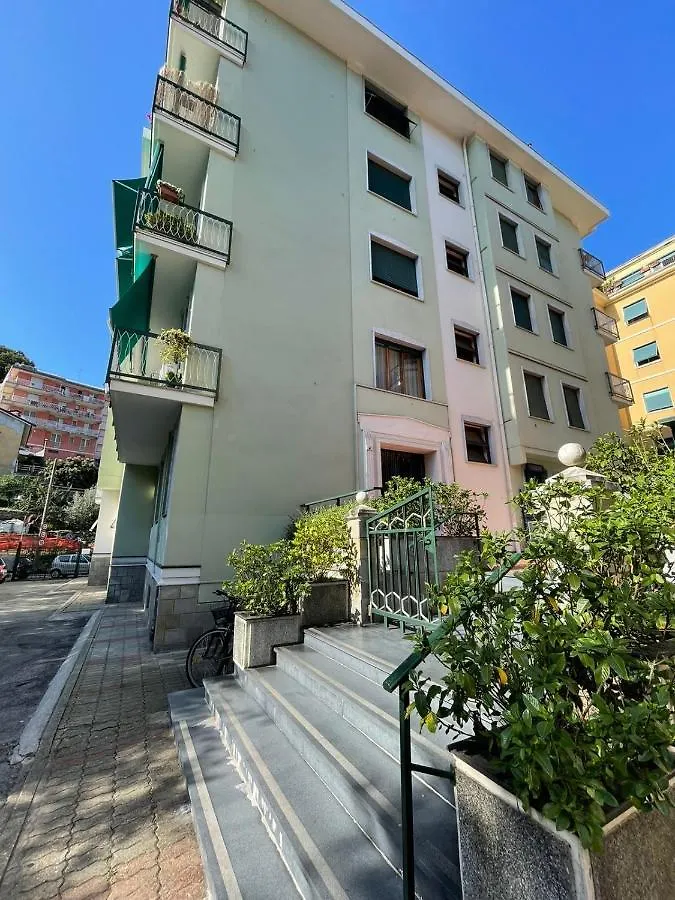 Town Flat Rapallo - Free Parking Apartment